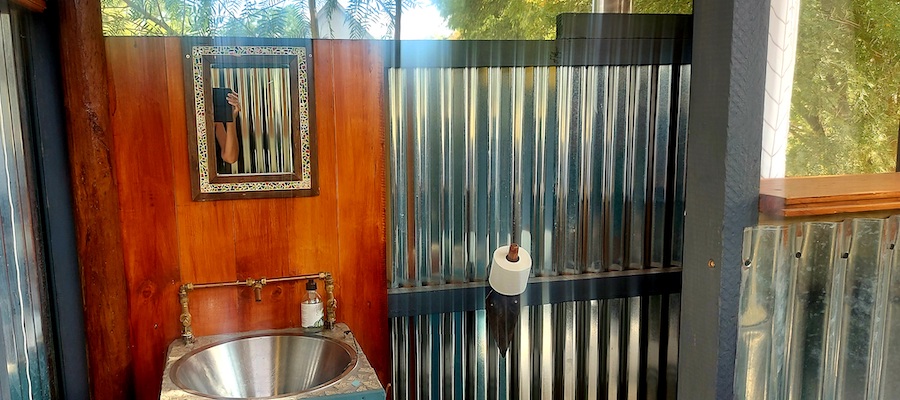 Die Bosvarkie Tiny Home Wash Basin Calitzdorp